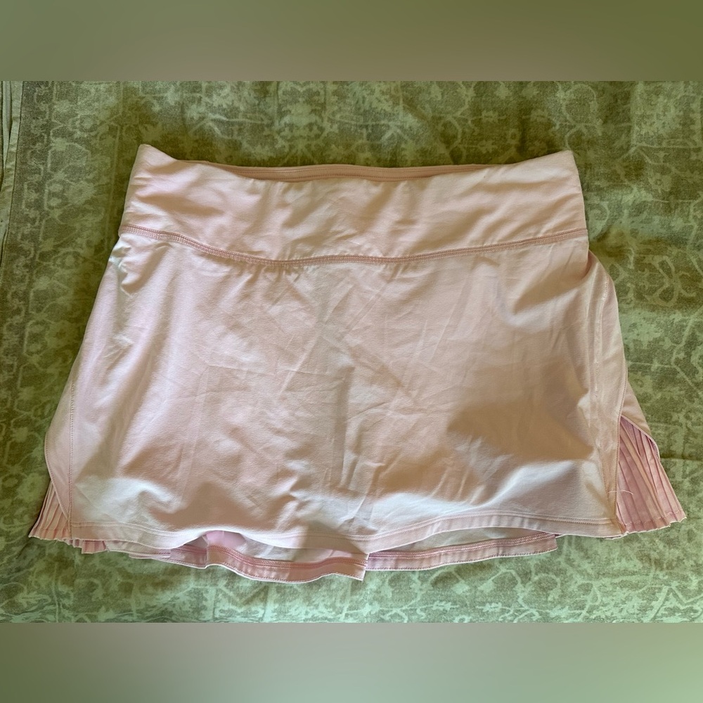 lululemon pearl pink play off the pleats skirt